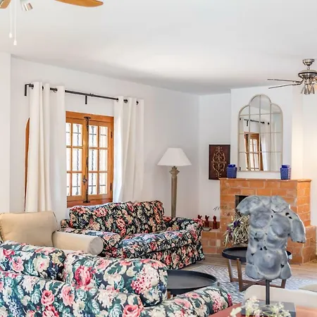 La Colina Сasa de vacaciones Puebla de Vallbona